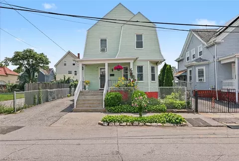 304 Indiana Ave, Providence, RI 02905