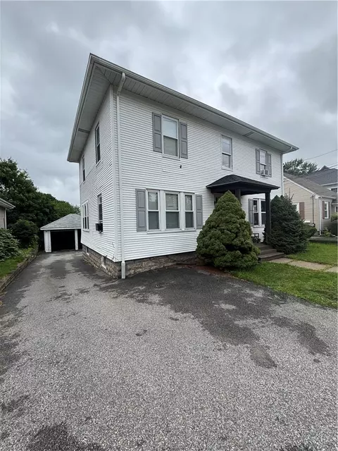 3113 Pawtucket Ave, Riverside, RI 02915