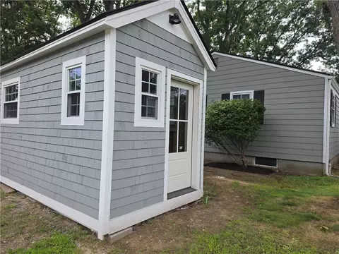 Exterior - 7 Cole Ave, Warwick, RI 02886 photo 6 of 10