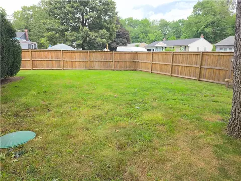 Exterior - 7 Cole Ave, Warwick, RI 02886 photo 8 of 10
