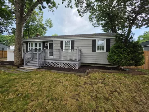 Exterior - 7 Cole Ave, Warwick, RI 02886 photo 3 of 10