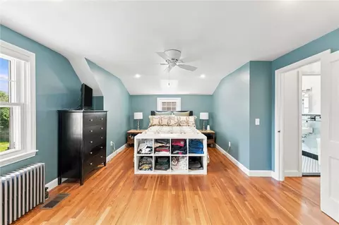 Bedroom - 266 Morse Ave, Warwick, RI 02886 photo 3 of 7