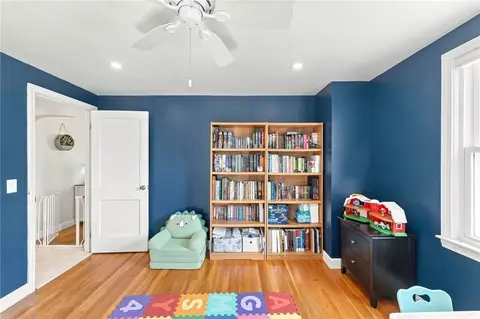 Bedroom - 266 Morse Ave, Warwick, RI 02886 photo 2 of 7