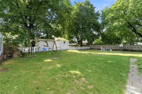 Exterior - 266 Morse Ave, Warwick, RI 02886 photo 4 of 9