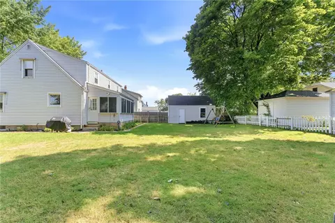 Exterior - 266 Morse Ave, Warwick, RI 02886 photo 7 of 9