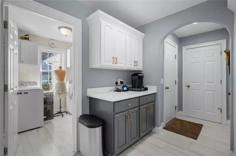 Entry Way - 1158 Sisson Rd, Coventry, RI 02827 photo 4 of 4