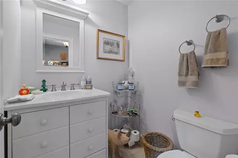 Bath - 1158 Sisson Rd, Coventry, RI 02827 photo 5 of 7