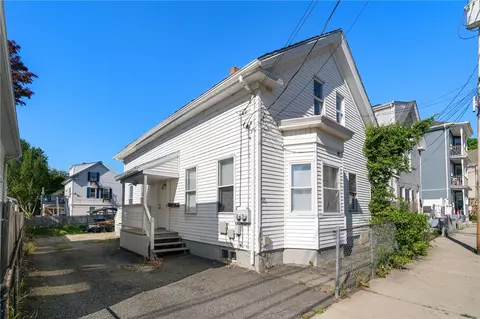 294 Admiral St, Providence, RI 02908