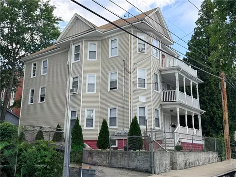 217 Carleton St, Providence, RI 02908