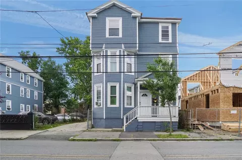 412 Potters Ave, Providence, RI 02907