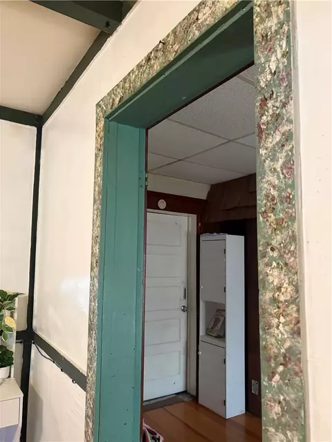 Entry Way - 359 Mason St, Woonsocket, RI 02895 photo 5 of 7
