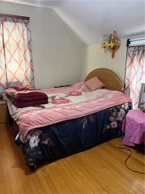 Bedroom - 359 Mason St, Woonsocket, RI 02895 photo 4 of 7