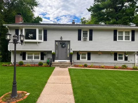 199 Greenville Rd, North Smithfield, RI 02896