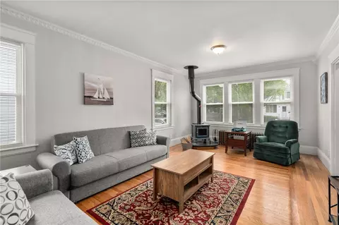 725 River Ave, Providence, RI 02908