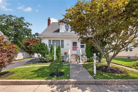 83 Myrtle Ave, Cranston, RI 02910