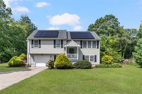 33 Charles Ave, Charlestown, RI 02813