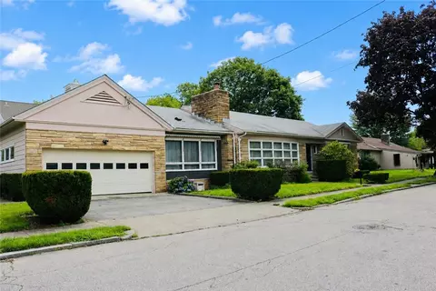 123 Berlin St, Providence, RI 02908