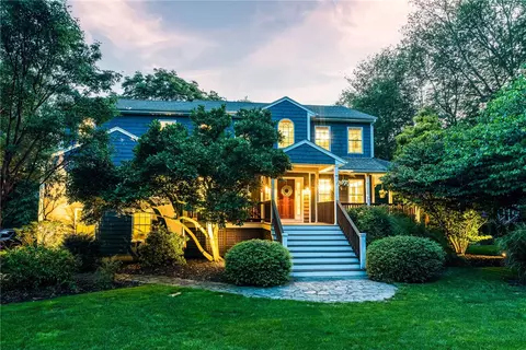 662 Rose Hill Rd, South Kingstown, RI 02879