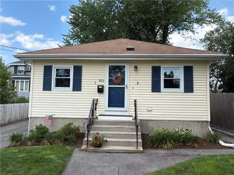 353 Massasoit Ave, East Providence, RI 02914