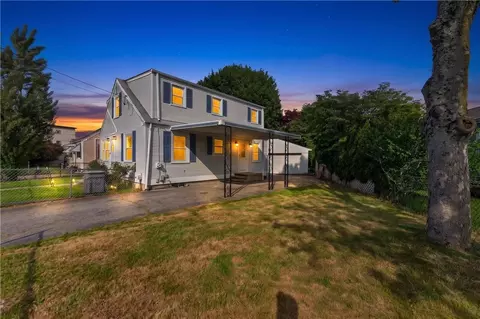 28 Hazard St, Pawtucket, RI 02860