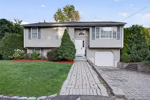 21 Milano St, Providence, RI 02904