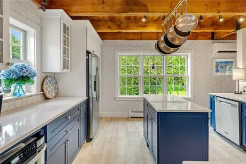 47 Peckham Rd, Little Compton, RI 02837 photo 8