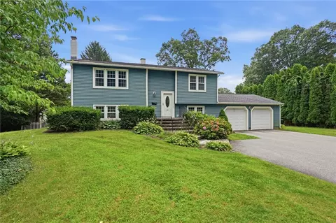 117 Austin Rd, North Kingstown, RI 02852