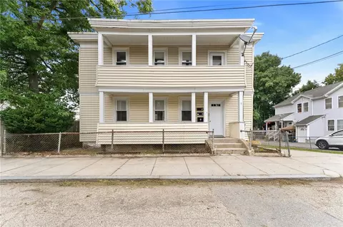 9 Octavia St, Providence, RI 02909