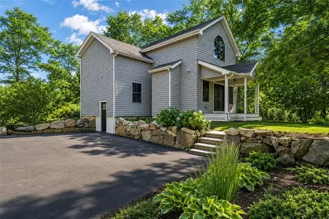 4434 S County Trl, Charlestown, RI 02813