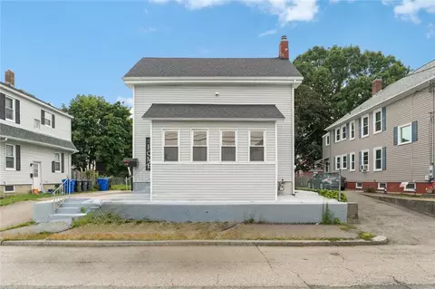 179 Woodward Ave, East Providence, RI 02914