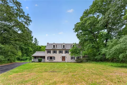 635 Iron Mine Hill Rd, North Smithfield, RI 02896