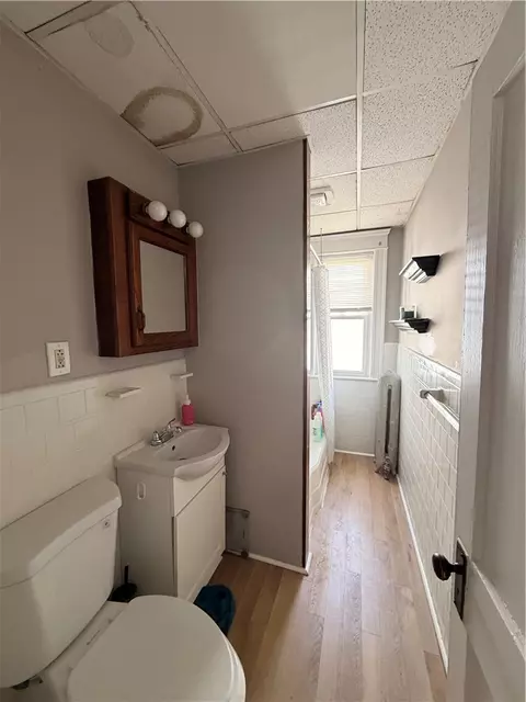 Bath - 34 Pelletier Ave, Woonsocket, RI 02895 photo 2 of 2