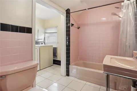 Bath - 11 Cedar Dr, Bristol, RI 02809 photo 2 of 2