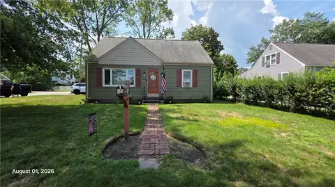 166 Chapmans Ave, Warwick, RI 02886 photo 3