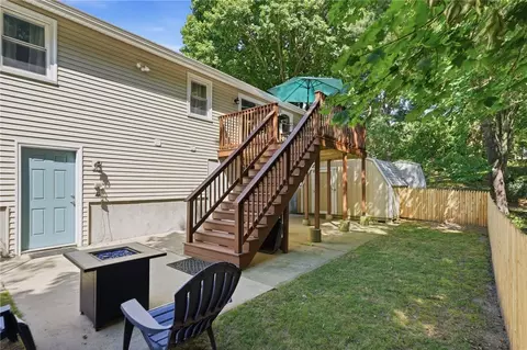 Exterior - 36 Mary Beth Dr, Warwick, RI 02886 photo 4 of 7