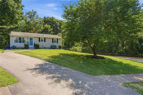 Exterior - 36 Mary Beth Dr, Warwick, RI 02886 photo 7 of 7