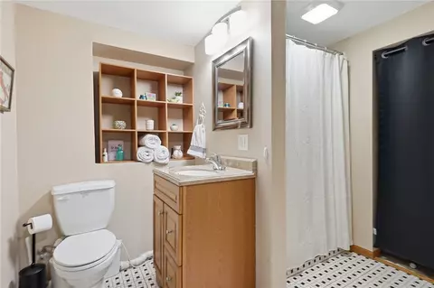 Bath - 36 Mary Beth Dr, Warwick, RI 02886 photo 2 of 2