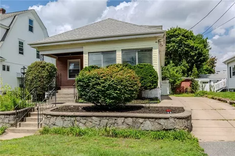 71 Clarence St, Cranston, RI 02910