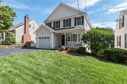 Exterior - 1289 Diamond Hill Rd, Woonsocket, RI 02895 photo 2 of 10