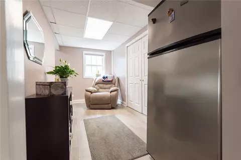 Entry Way - 1289 Diamond Hill Rd, Woonsocket, RI 02895 photo 4 of 5