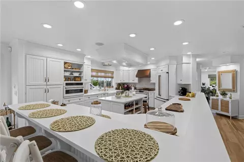 Kitchen - 19 Moonlight Dr, Westerly, RI 02891 photo 4 of 7