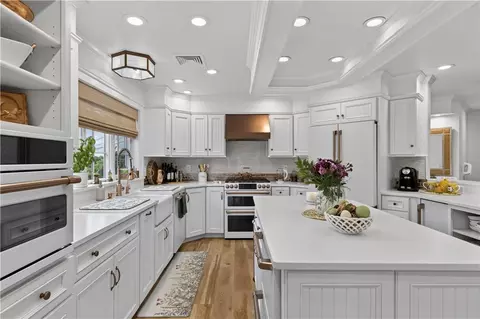 Kitchen - 19 Moonlight Dr, Westerly, RI 02891 photo 5 of 7
