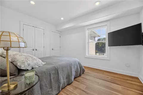 Bedroom - 19 Moonlight Dr, Westerly, RI 02891 photo 3 of 5