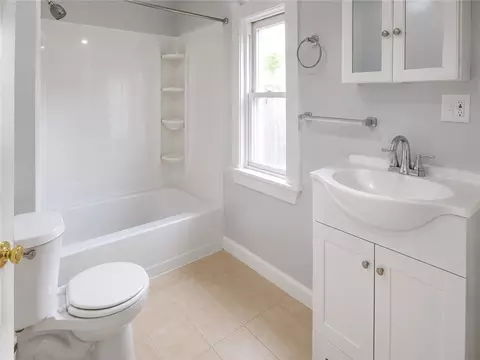 115 Rock Ave, Warwick, RI 02889 photo 6