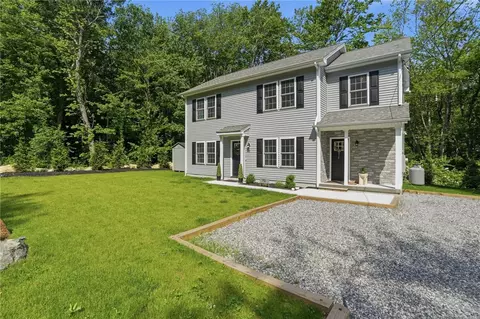 72 Wilbur Rd, Lincoln, RI 02865