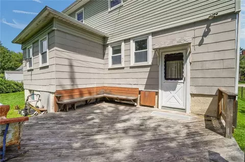 Exterior - 46 E St, Bristol, RI 02809 photo 4 of 10