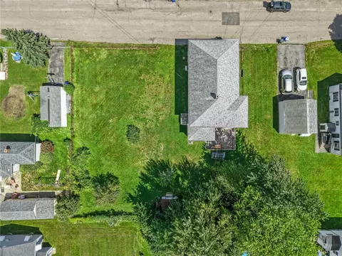 View/Area - 46 E St, Bristol, RI 02809 photo 9 of 10