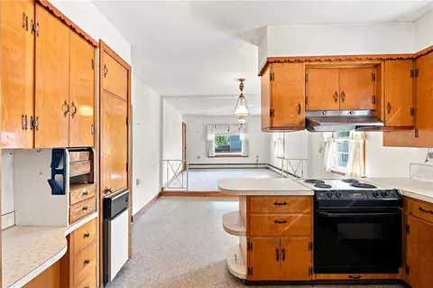 Kitchen - 46 E St, Bristol, RI 02809 photo 5 of 6