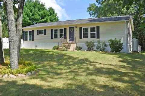 221 Leisure Dr, South Kingstown, RI 02879