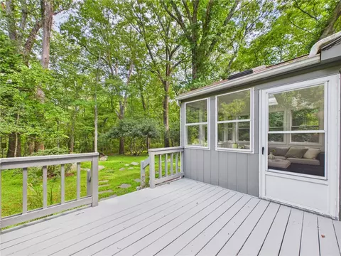 Exterior - 26 Eagle Run #B, East Greenwich, RI 02818 photo 5 of 9